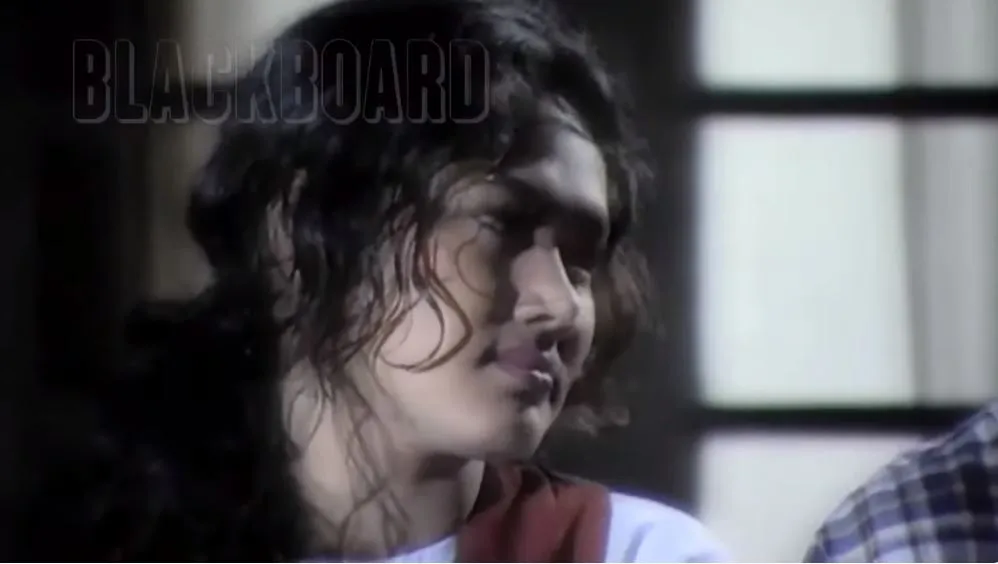 potret mulan jameela jadi model video klip lawas © YouTube