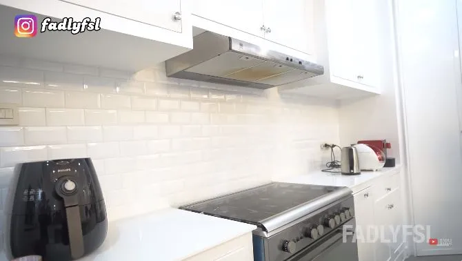 potret dapur rumah fadly faisal © YouTube