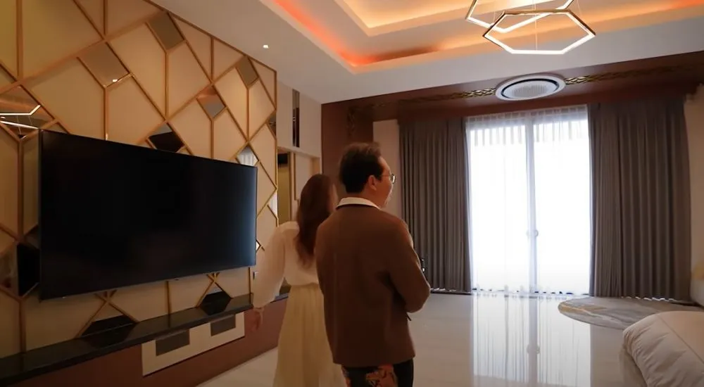 potret kamar tidur dr Richard Lee dilengkapi fasilitas canggih © 2024 brilio.net potret kamar tidur dr Richard Lee dilengkapi fasilitas canggih © 2024 brilio.net