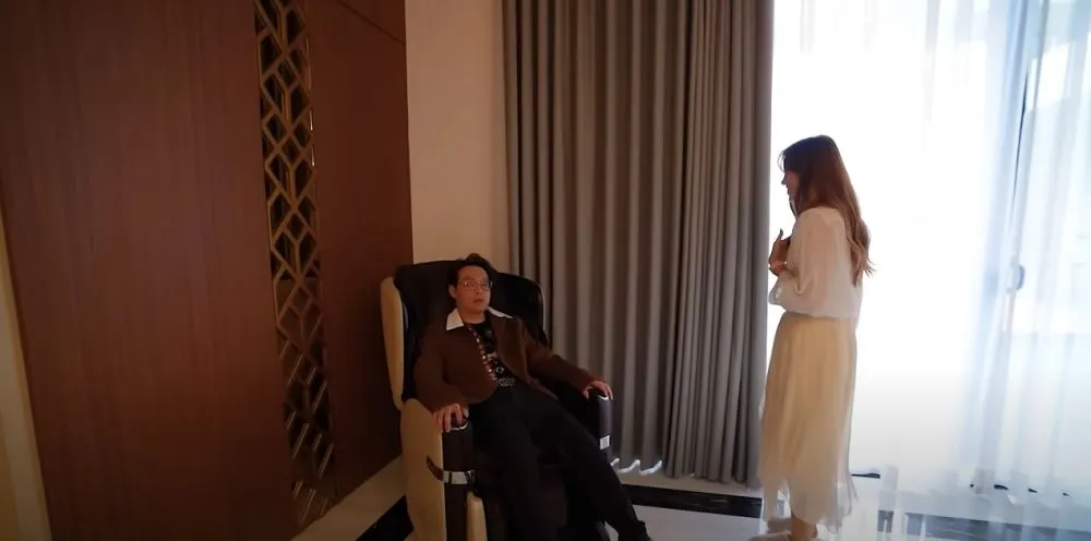 potret kamar tidur dr Richard Lee dilengkapi fasilitas canggih © 2024 brilio.net potret kamar tidur dr Richard Lee dilengkapi fasilitas canggih © 2024 brilio.net