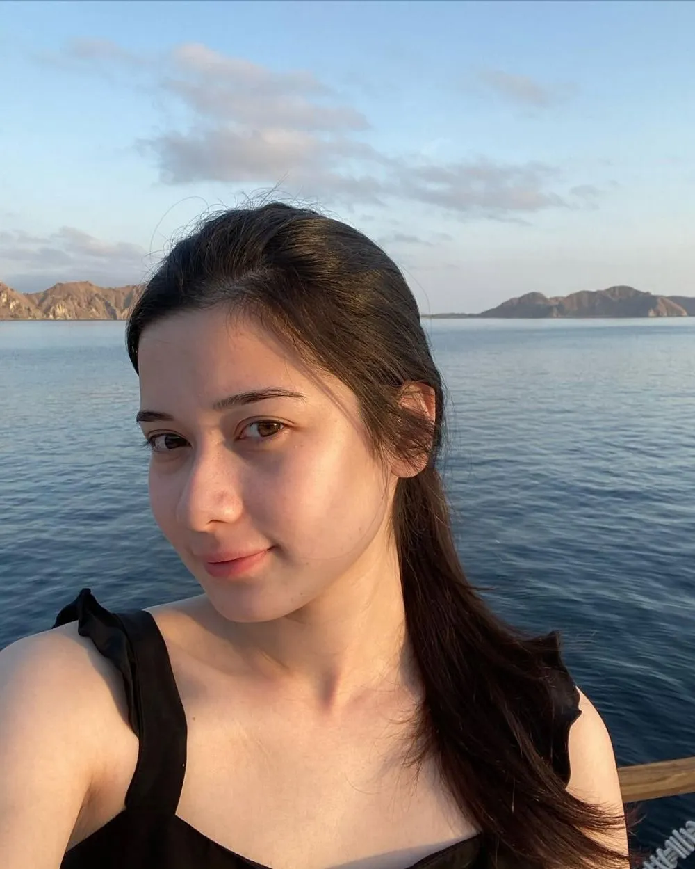 Transformasi makeup Iris Wullur © 2025 brilio.net