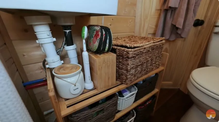 rumah mungil lebar 3 meteran harga 1,6 miliar © 2025 YouTube rumah mungil lebar 3 meteran harga 1,6 miliar © 2025 YouTube