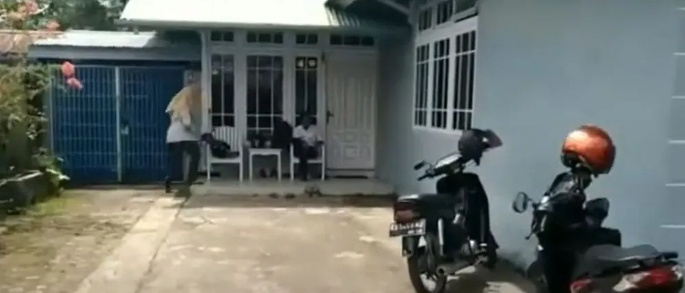 potret rumah Ghea Indrawari di Singkawang © 2024 YouTube