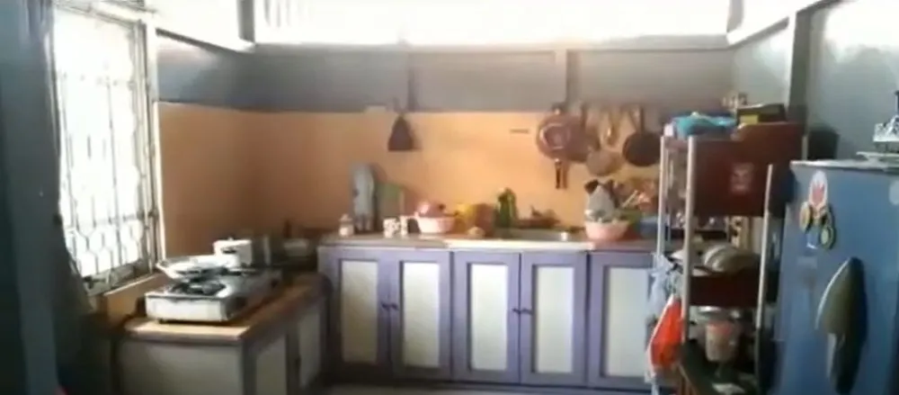 potret rumah Ghea Indrawari di Singkawang © 2024 YouTube