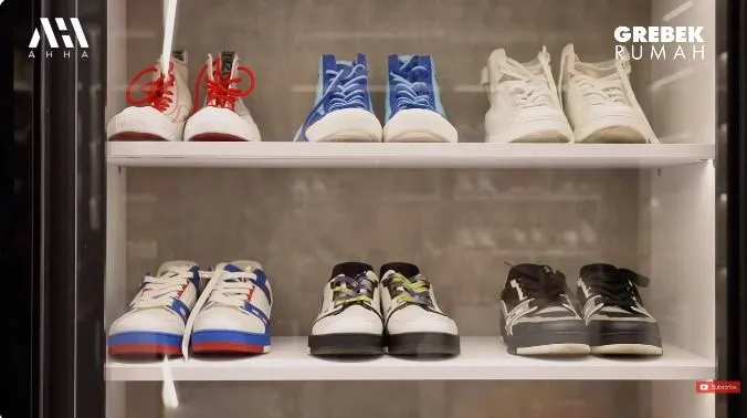 potret walk in closet verrel bramasta © YouTube potret walk in closet verrel bramasta © YouTube