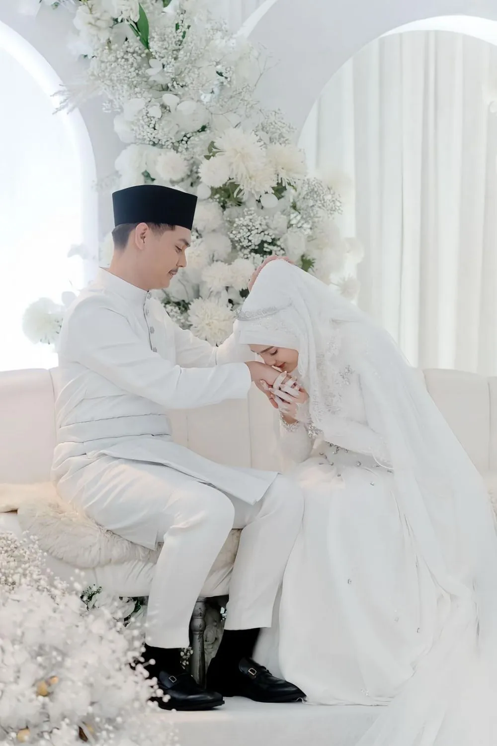 momen mesra yasmine ow dan khairul arifin © 2025 TikTok