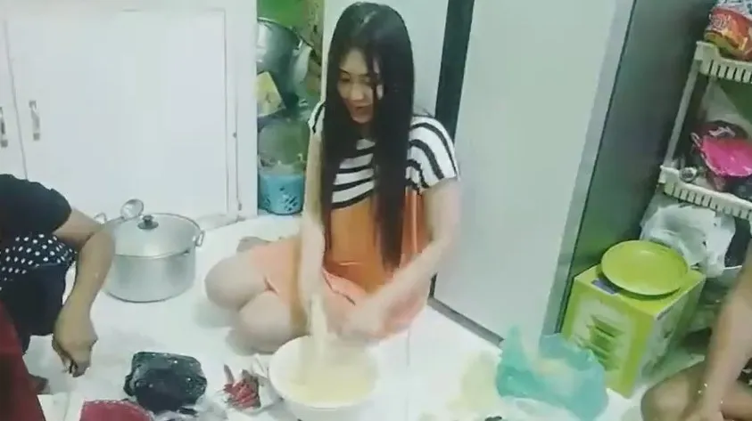 dapur Via Vallen di kampung © YouTube dapur Via Vallen di kampung © YouTube