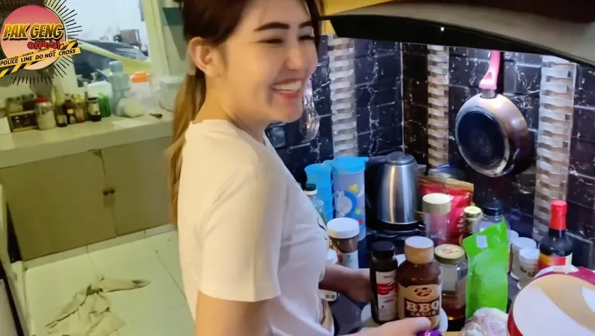 dapur Via Vallen di kampung © YouTube dapur Via Vallen di kampung © YouTube