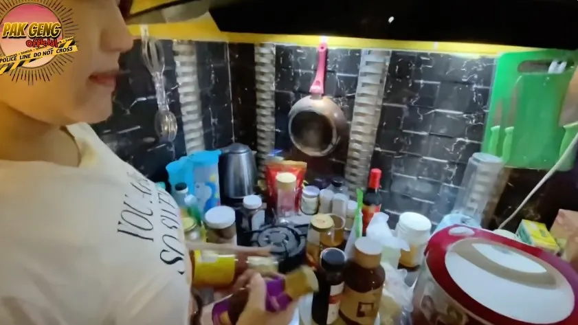 dapur Via Vallen di kampung © YouTube dapur Via Vallen di kampung © YouTube