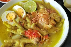 7 Resep soto ceker ayam hangat dan bergizi untuk sahur keluarga