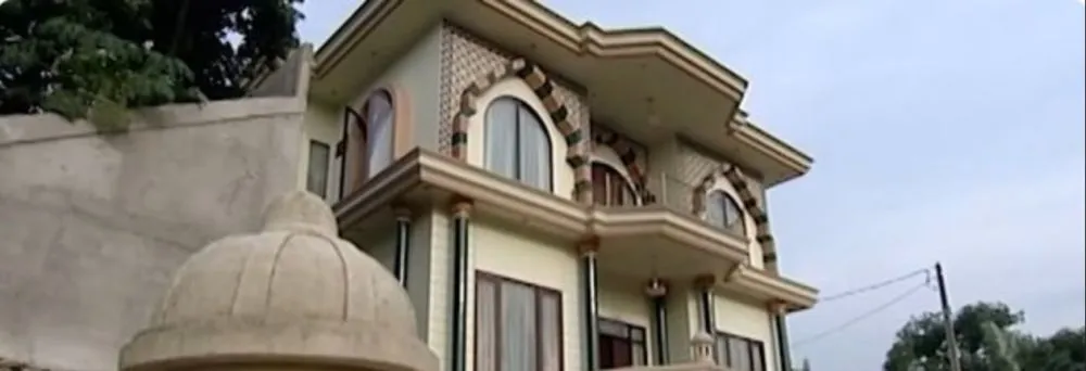 Rumah Mat Solar berbagai sumber Rumah Mat Solar berbagai sumber