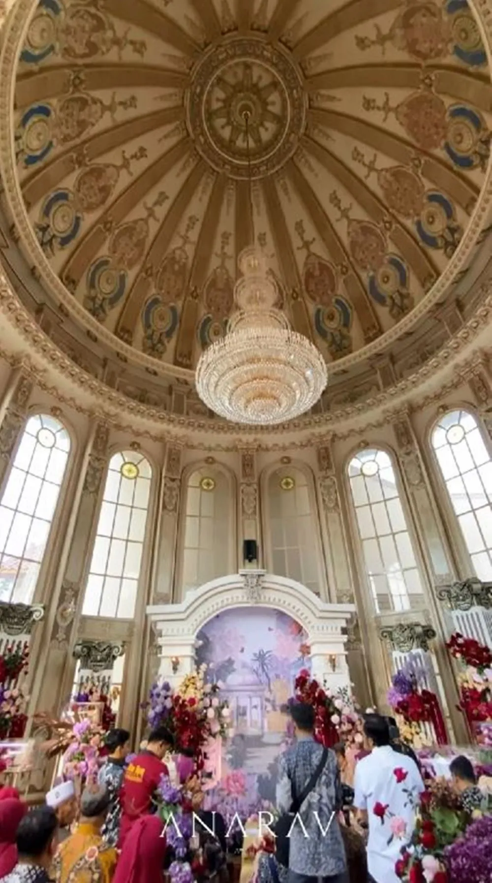 potret hunian wanita ini megah bak kastil © instagram