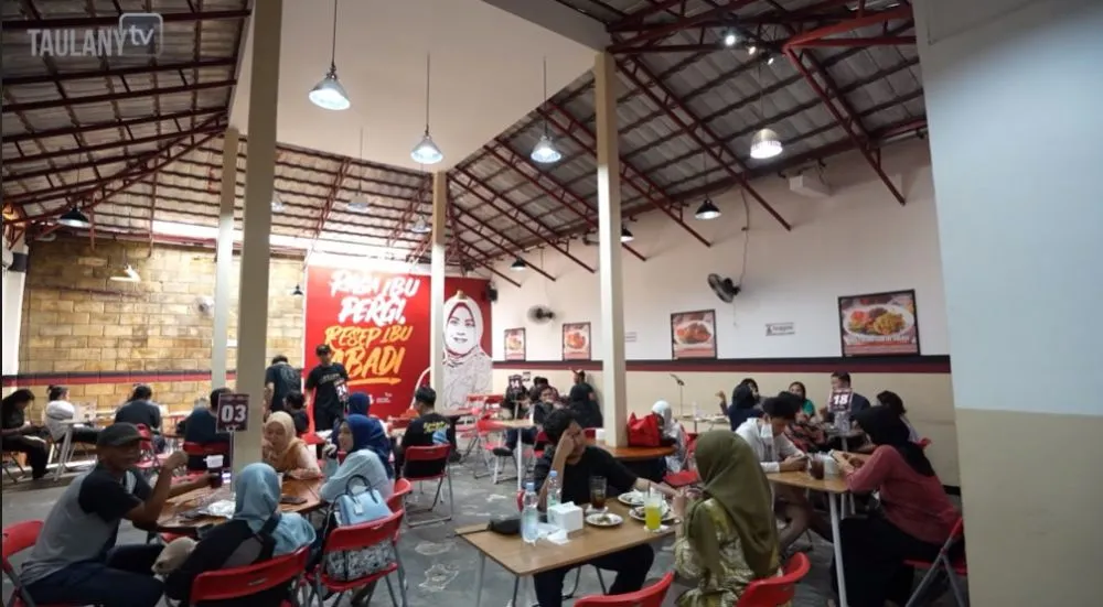 Praz Teguh buka warung makan © YouTube Praz Teguh buka warung makan © YouTube