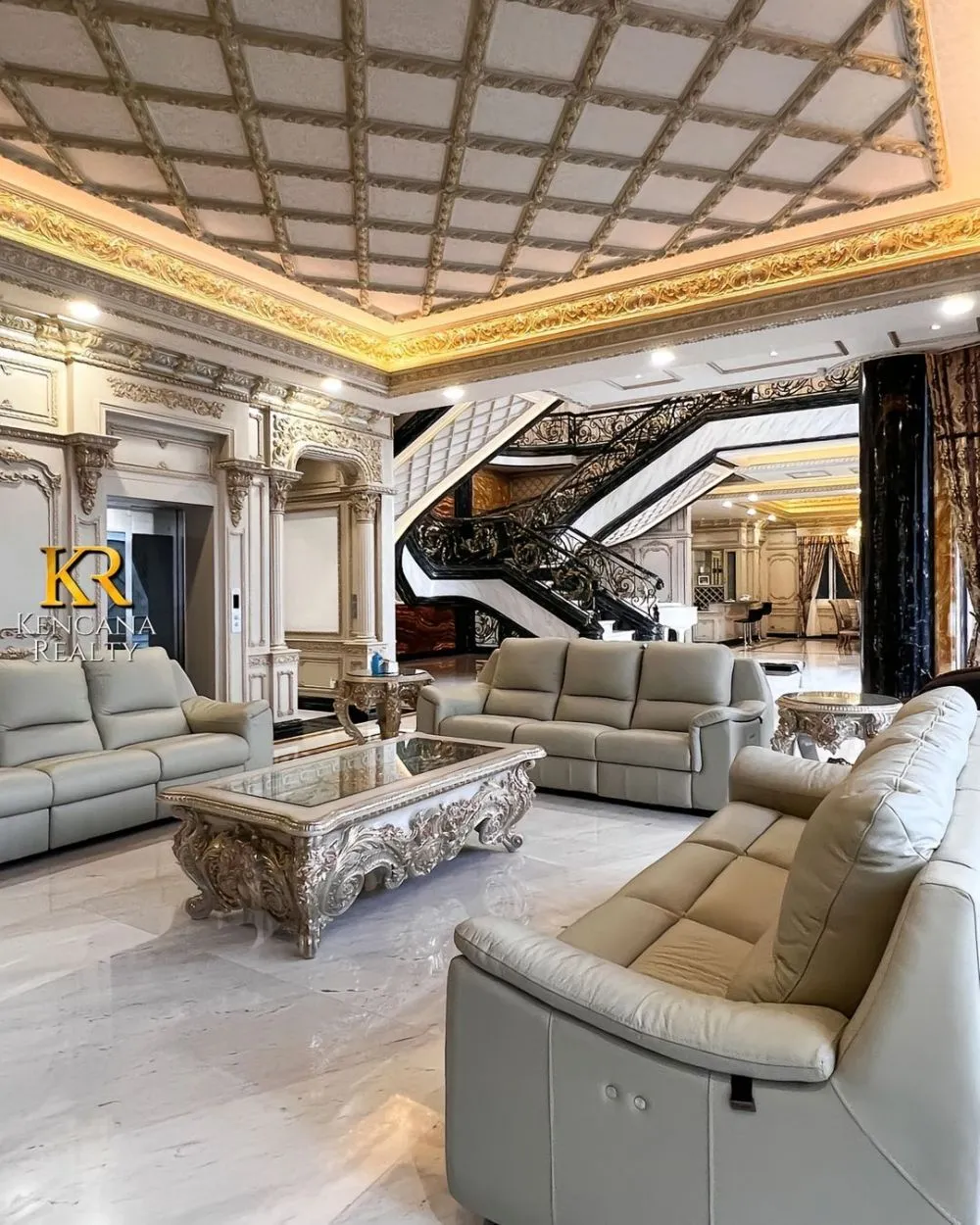 ruang tamu Saaih Halilintar luasnya bak lapangan © TikTok ruang tamu Saaih Halilintar luasnya bak lapangan © TikTok