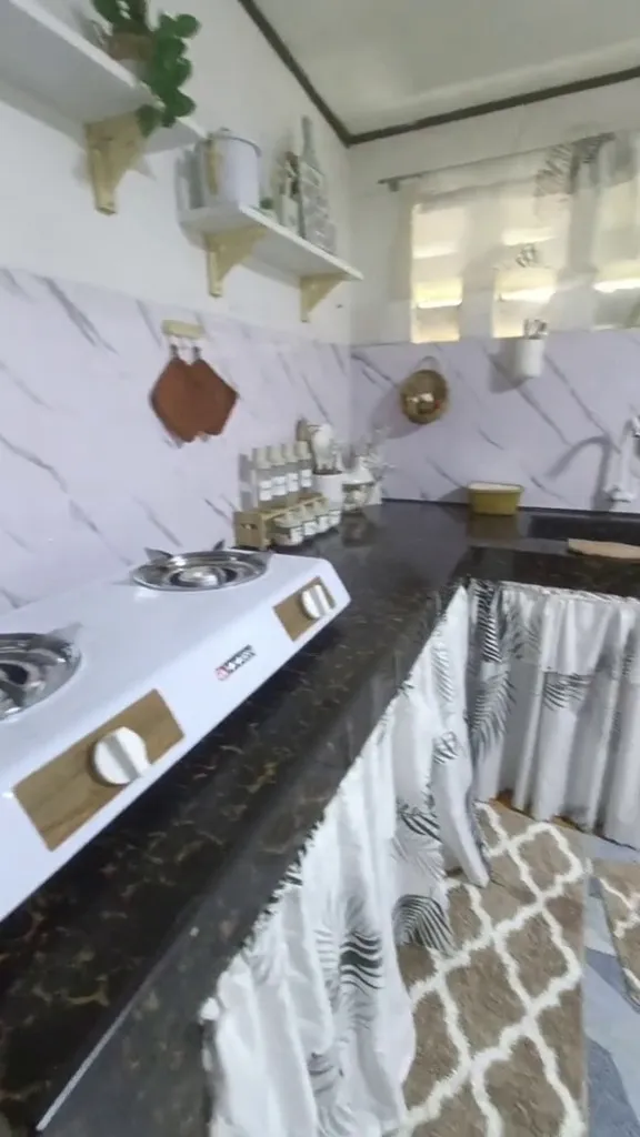 rumah dari luar tampak kumuh © 2024 TikTok rumah dari luar tampak kumuh © 2024 TikTok