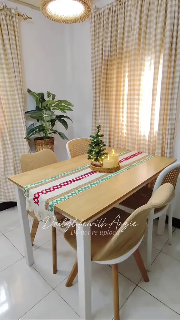 rumah dari luar tampak kumuh © 2024 TikTok rumah dari luar tampak kumuh © 2024 TikTok