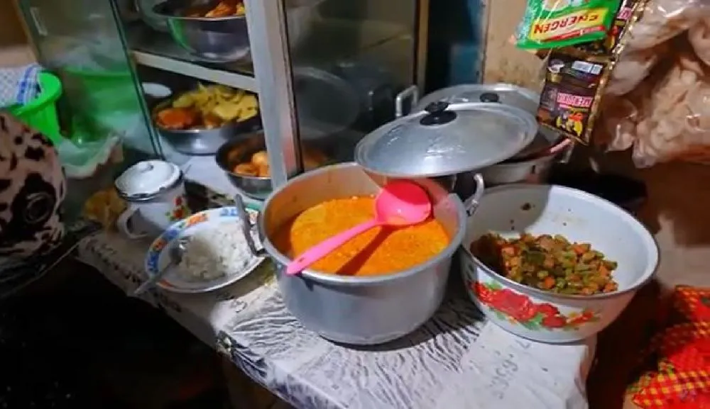 potret unik warung nasi dalam kamar kos YouTube