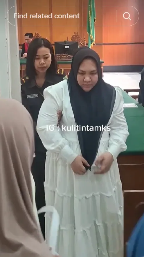 Mira Hayati jalani sidang dakwaan © berbagai sumber