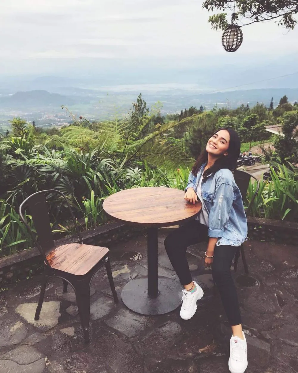 Pemeran Munaroh di TOP kini bikin pangling © berbagai sumber Pemeran Munaroh di TOP kini bikin pangling © berbagai sumber