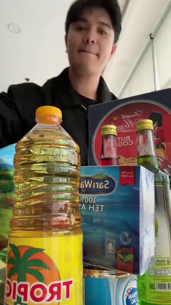 hampers lebaran raffi nagita buat karyawanhampers lebaran raffi nagita buat karyawan © 2025 TikTok