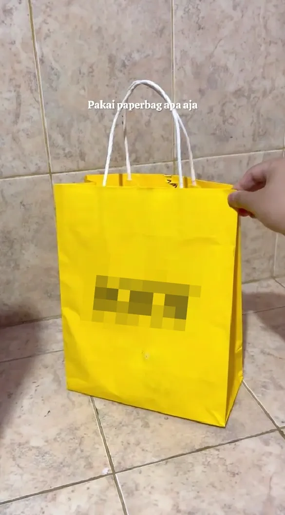 bikin tempat tisu hanya pakai barang bekas © TikTok bikin tempat tisu hanya pakai barang bekas © TikTok