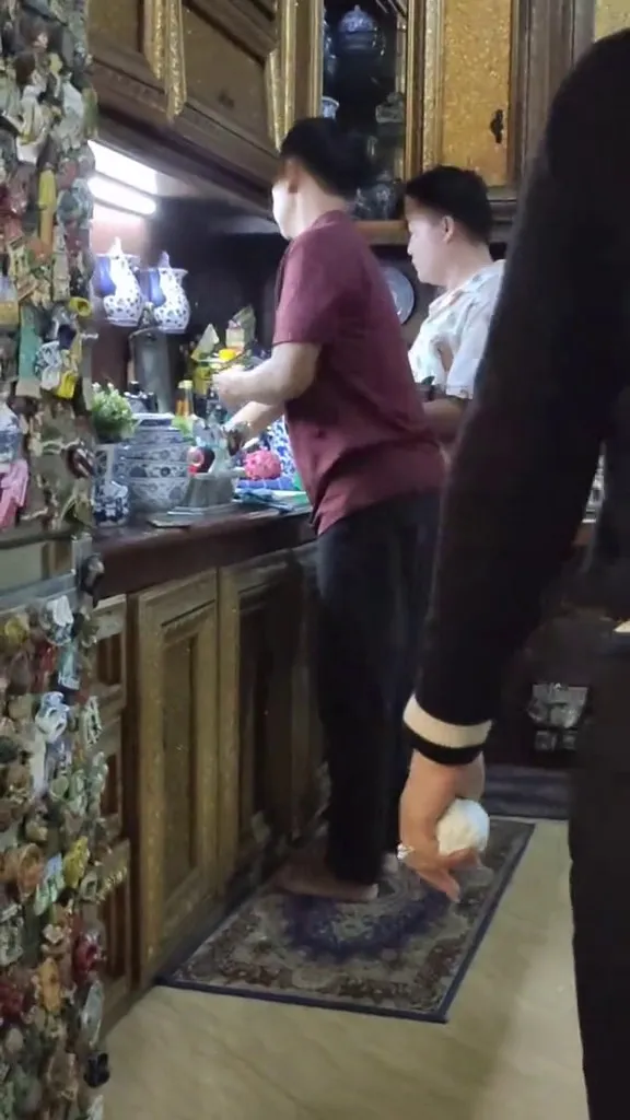 rumah emas mak nonon © 2025 brilio.net rumah emas mak nonon © 2025 brilio.net