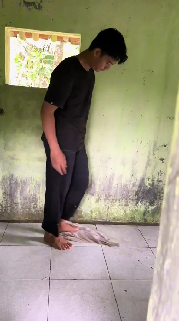 anak muda renovasi masjid kumuh © TikTok
