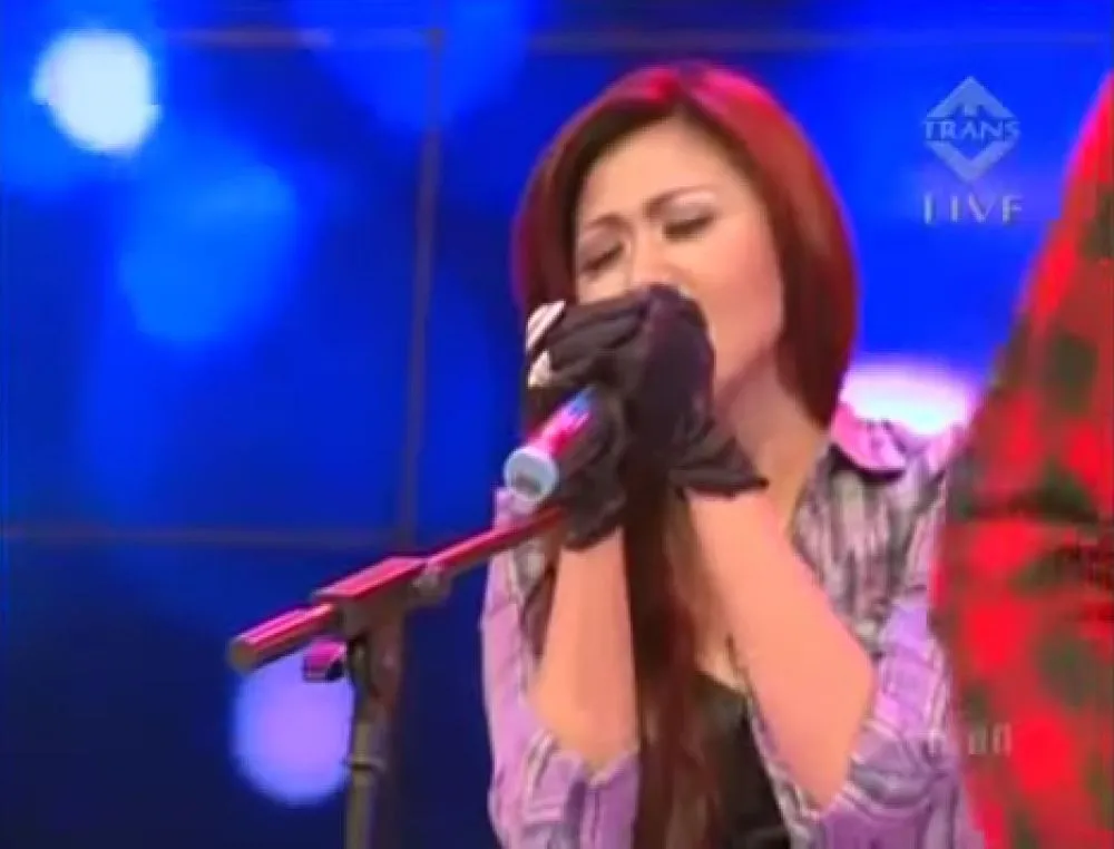 rey utami artis terkaya indonesia dulu backing vokal © 2025 brilio.net rey utami artis terkaya indonesia dulu backing vokal © 2025 brilio.net