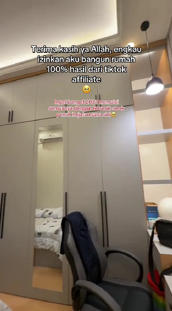 guru resign pns pamer rumah baru © TikTok guru resign pns pamer rumah baru © TikTok