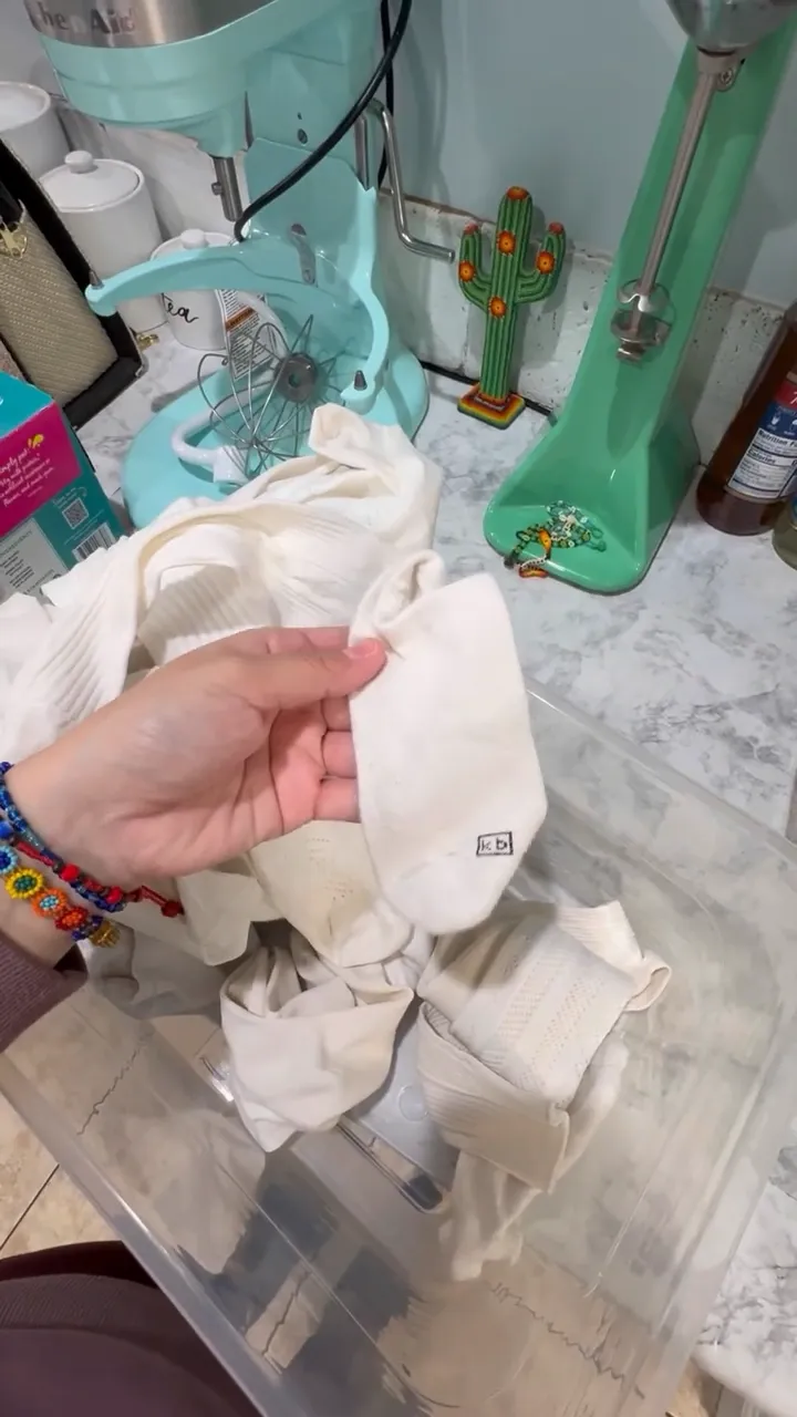 kaus kaki dekil bersih maksimal © 2024 brilio.net