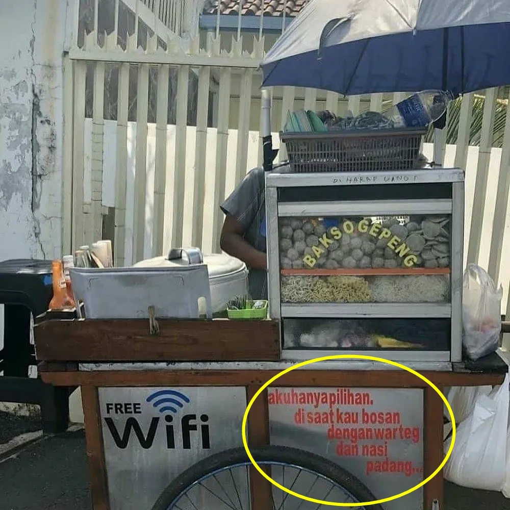 gerobak bakso keliling © X gerobak bakso keliling © X