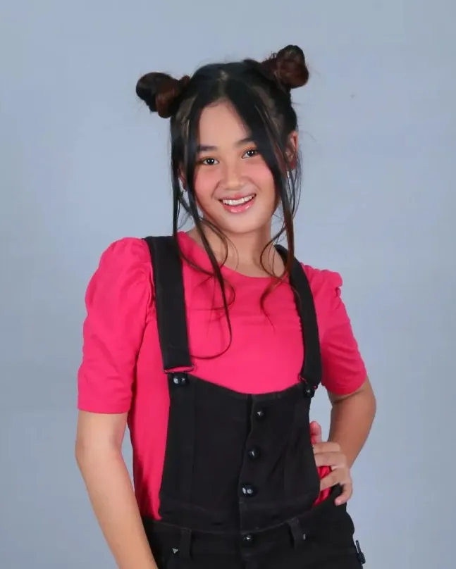 Potret Aura Cinta ABG viral © berbagai sumber Potret Aura Cinta ABG viral © berbagai sumber