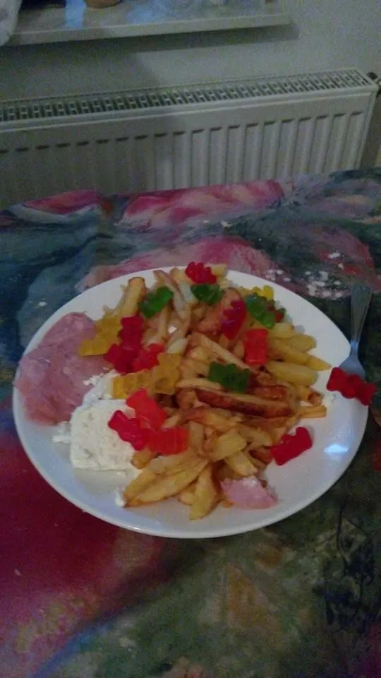 makanan campur permen © berbagai sumber makanan campur permen © berbagai sumber