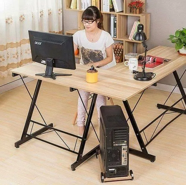 meja komputer nyeleneh © berbagai sumber meja komputer nyeleneh © berbagai sumber