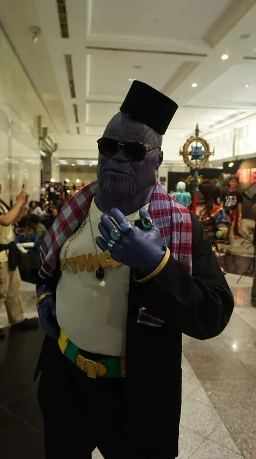 gaya pakaian nyeleneh © berbagai sumber