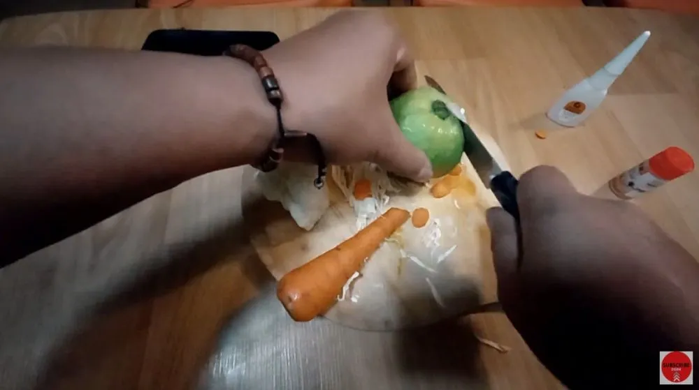 cara memperbaiki gagang pisau lepas © YouTube