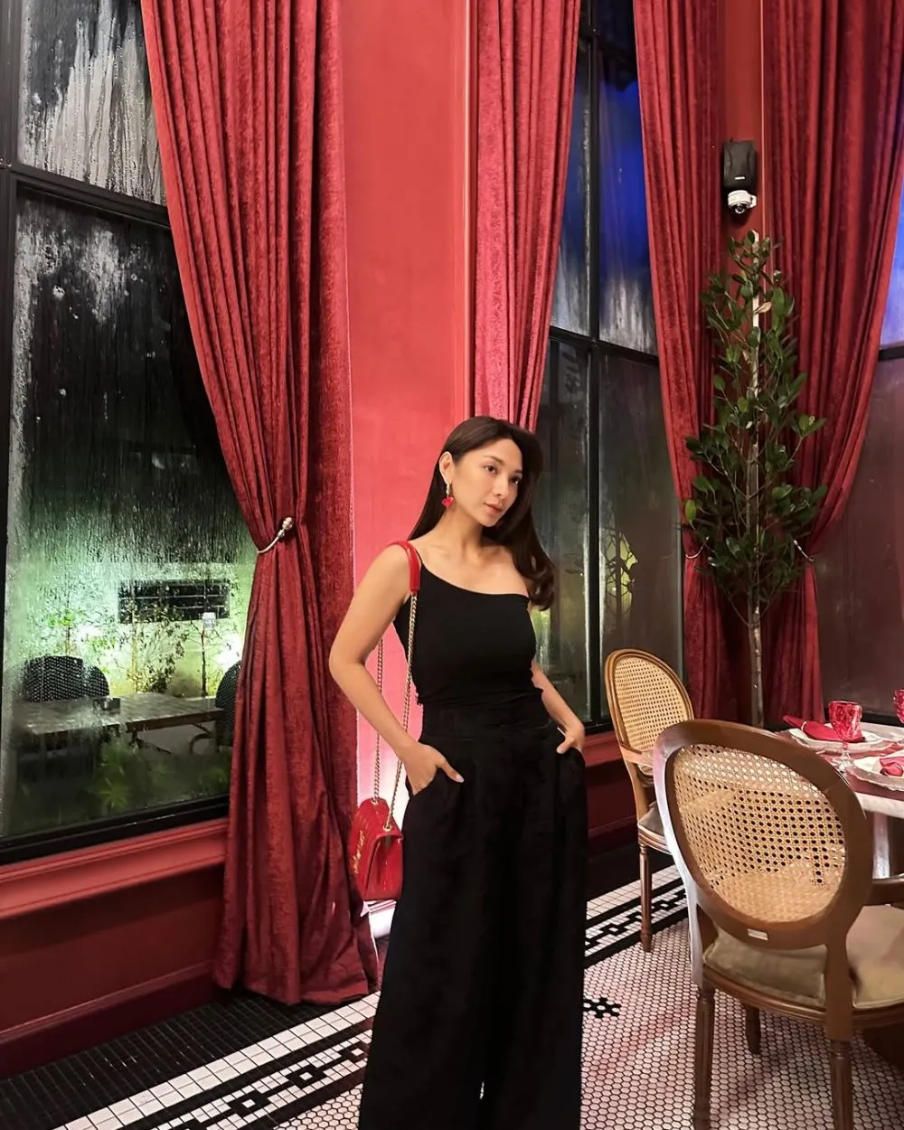 dinda kirana jalani oplas wajah dan badan  © 2025 Instagram