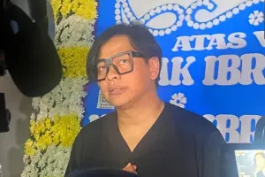 Kaget dengar kabar suami Najwa Shihab meninggal, Armand Maulana ungkap riwayat sakit Ibrahim Assegaf