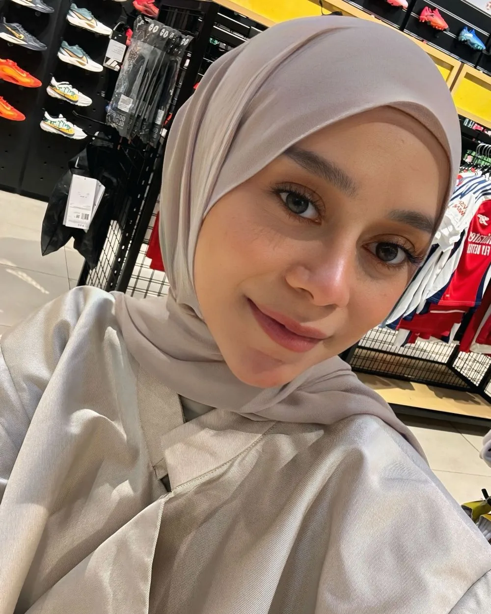 seo trending kronologi lesti digugat © 2025 Instagram seo trending kronologi lesti digugat © 2025 Instagram