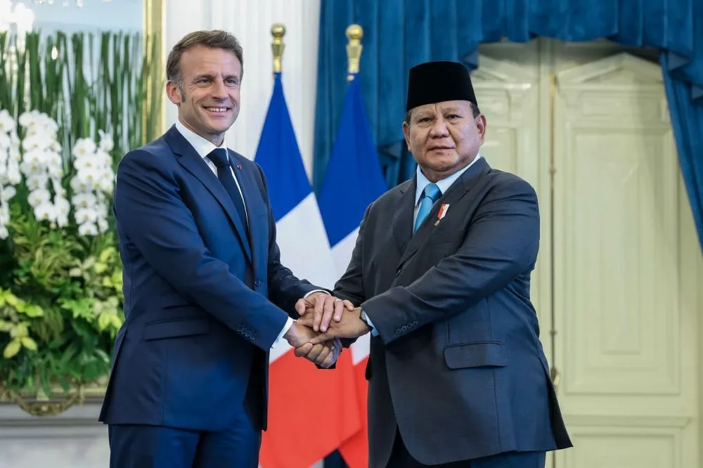 macron dan istri di jogja © 2025 Instagram macron dan istri di jogja © 2025 Instagram
