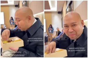 Tampak nikmat, momen Didit Hediprasetyo tertangkap kamera makan nasi muluk, manfaatnya apa sih?
