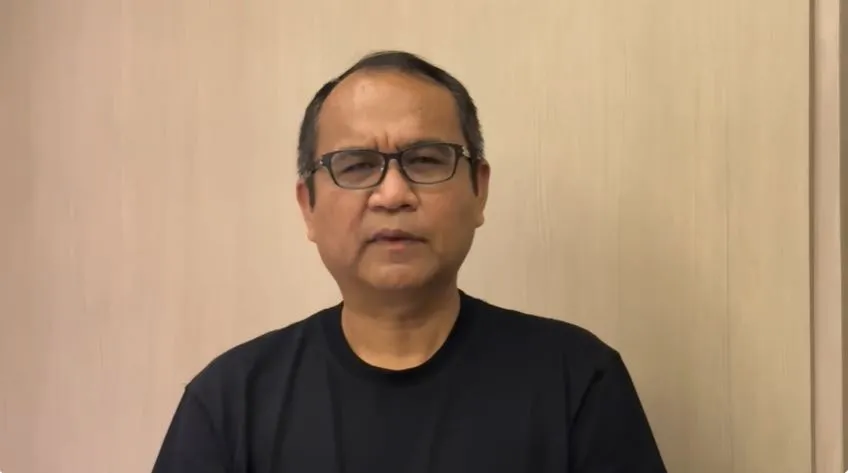 setia budi tarigan ayah christiano tarigan muncul ke publik © 2025 brilio.net setia budi tarigan ayah christiano tarigan muncul ke publik © 2025 brilio.net