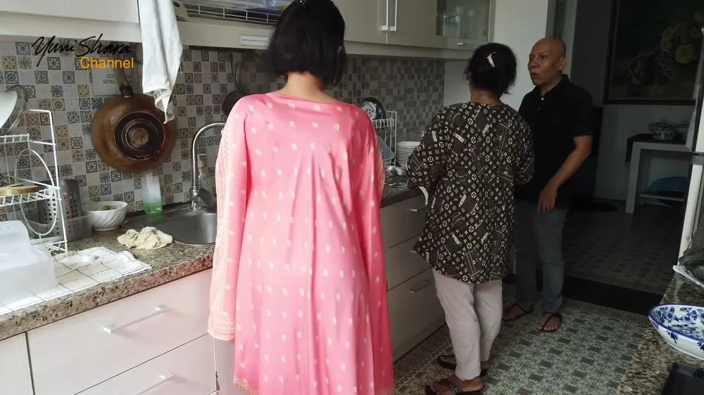 dapur kotor rumah yuni shara © 2024 brilio.net