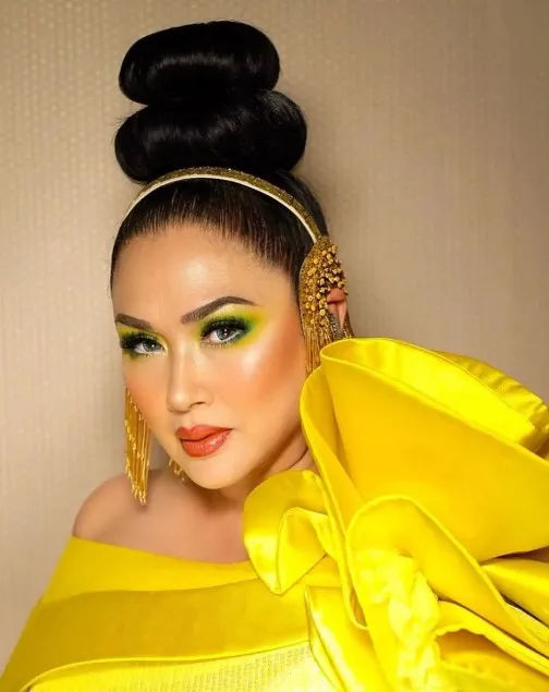 Eks peserta Miss World 1983 kini diva Indonesia © berbagai sumber