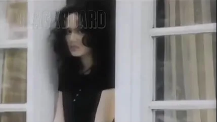 Mulan Jameela model video klip tersanjung © YouTube