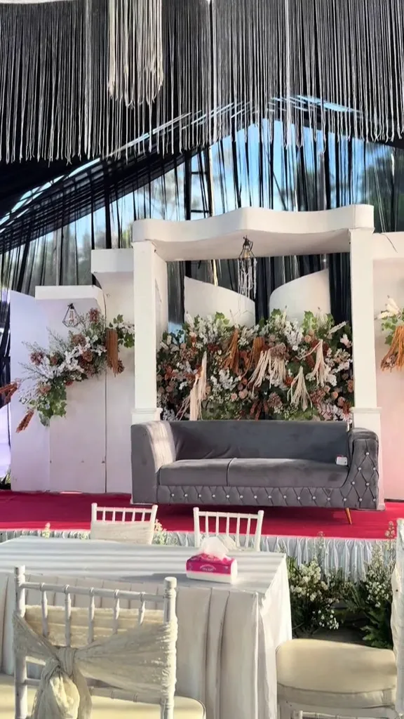 respons pihak WO dekor pelaminan zonk © TikTok