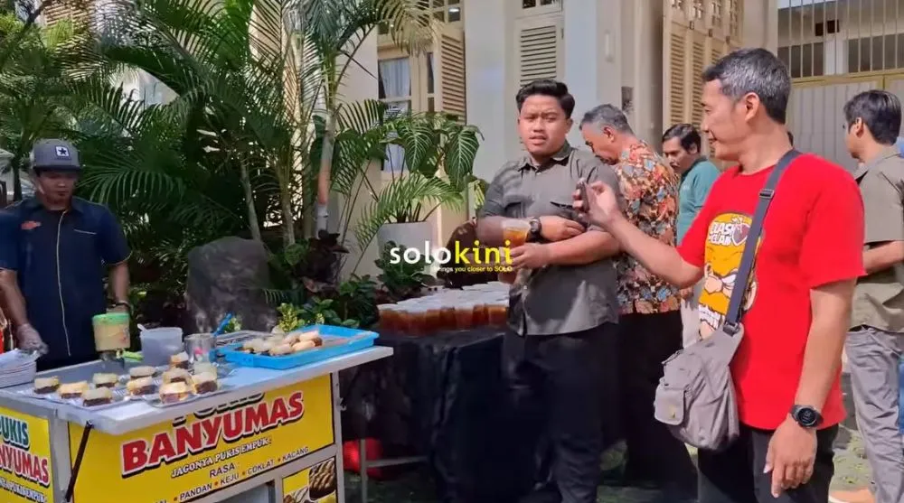 warga rayakan ulang tahun Jokowi © YouTube warga rayakan ulang tahun Jokowi © YouTube