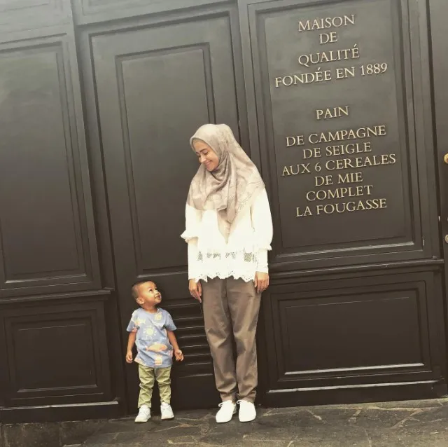 Ratna mantan pacar Bang Ojak © Instagram