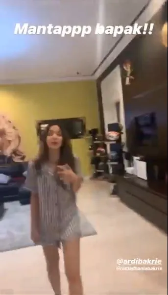 dapur kantor nia ramadhani © 2024 brilio.net dapur kantor nia ramadhani © 2024 brilio.net