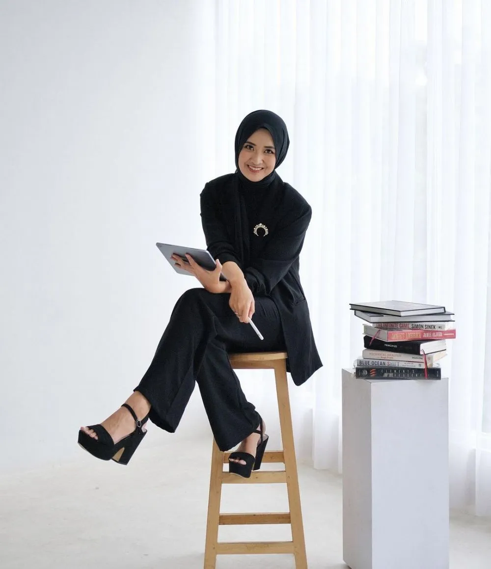 potret gita cinta pertama mas pur © berbagai sumber potret gita cinta pertama mas pur © berbagai sumber